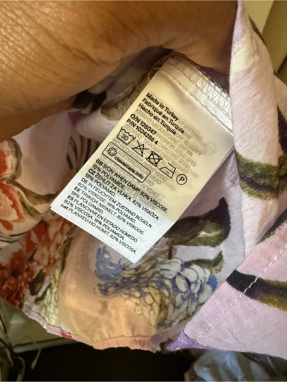 H&M Lavender Off-Shoulder Floral Ruffle Top - Picture 7 of 7